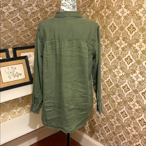 L.L. Bean Sage Green Women's Button-Down Shirt - Picture 2 of 6